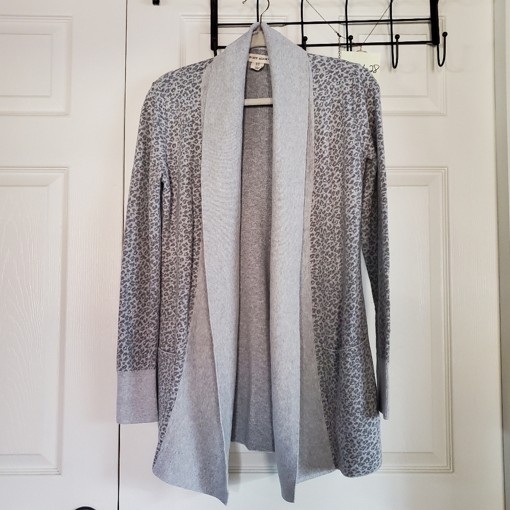 Yet Again Leopard‎ Print Cardigan Sweater Shawl Drape Open Longline Long Sleeves